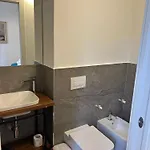 Cavour 142 Гостевой дом Специя