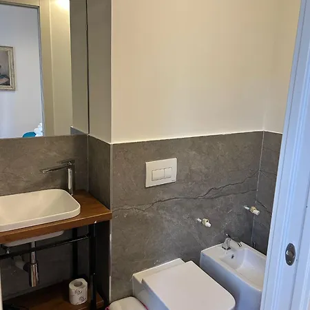 Cavour 142 Casa de hóspedes La Spezia