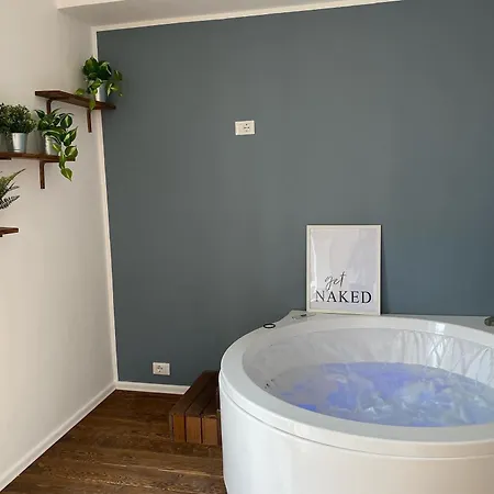 Cavour 142 La Spezia